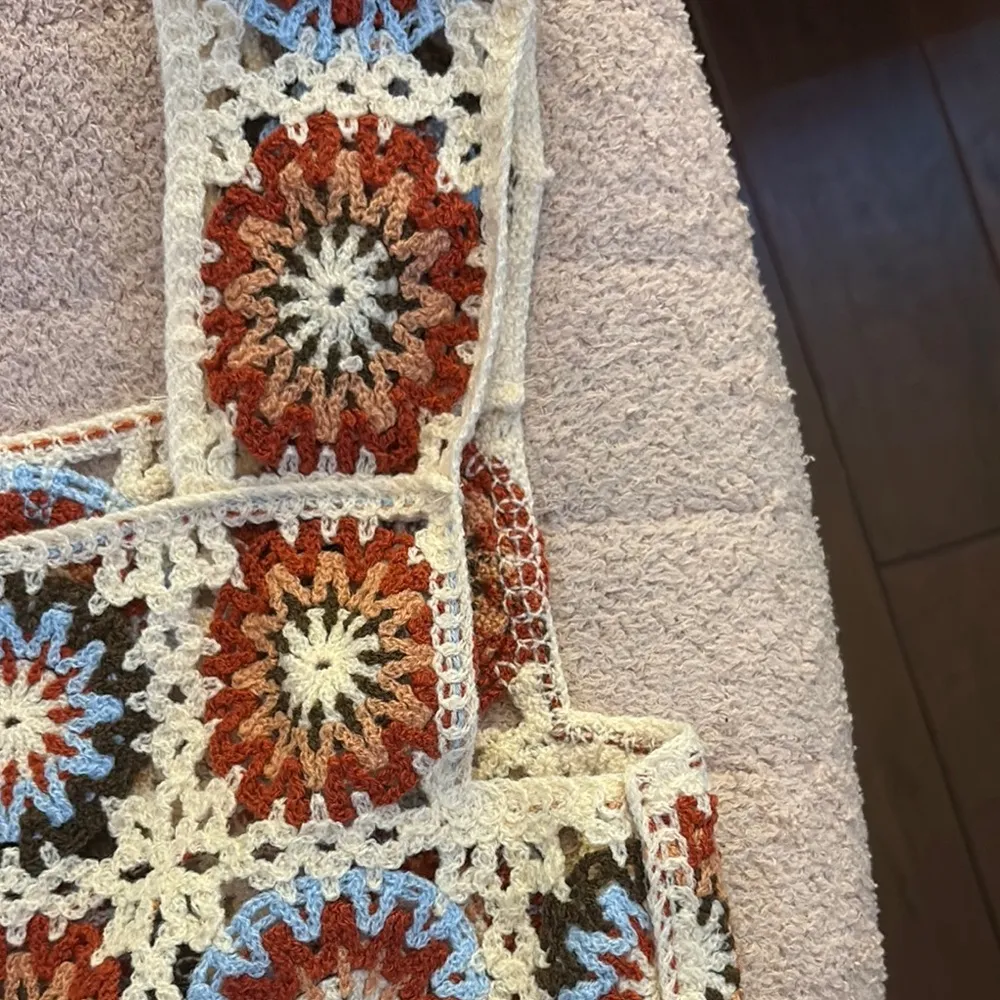 Altard State Crochet Patterned Top - Image 3