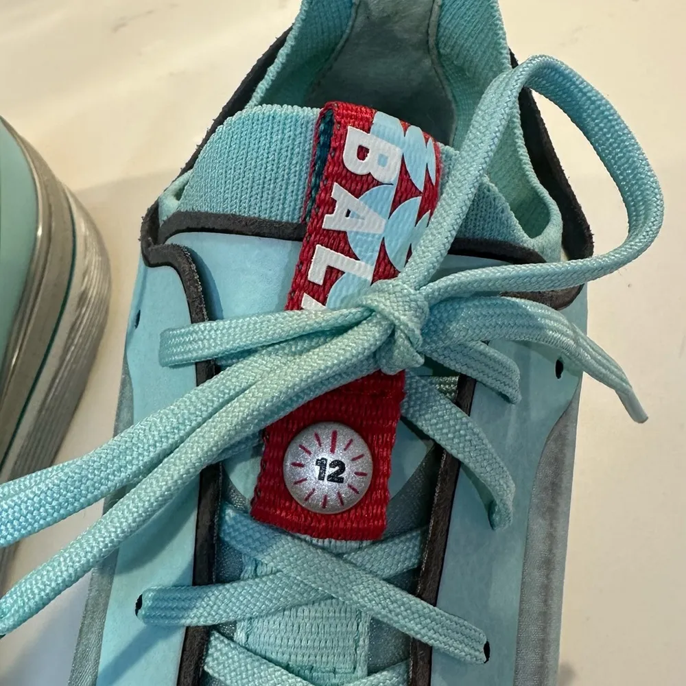 BALA Twelves Daybreak Nursing Profession Unisex Teal Aqua Blue Size 8 - Image 4