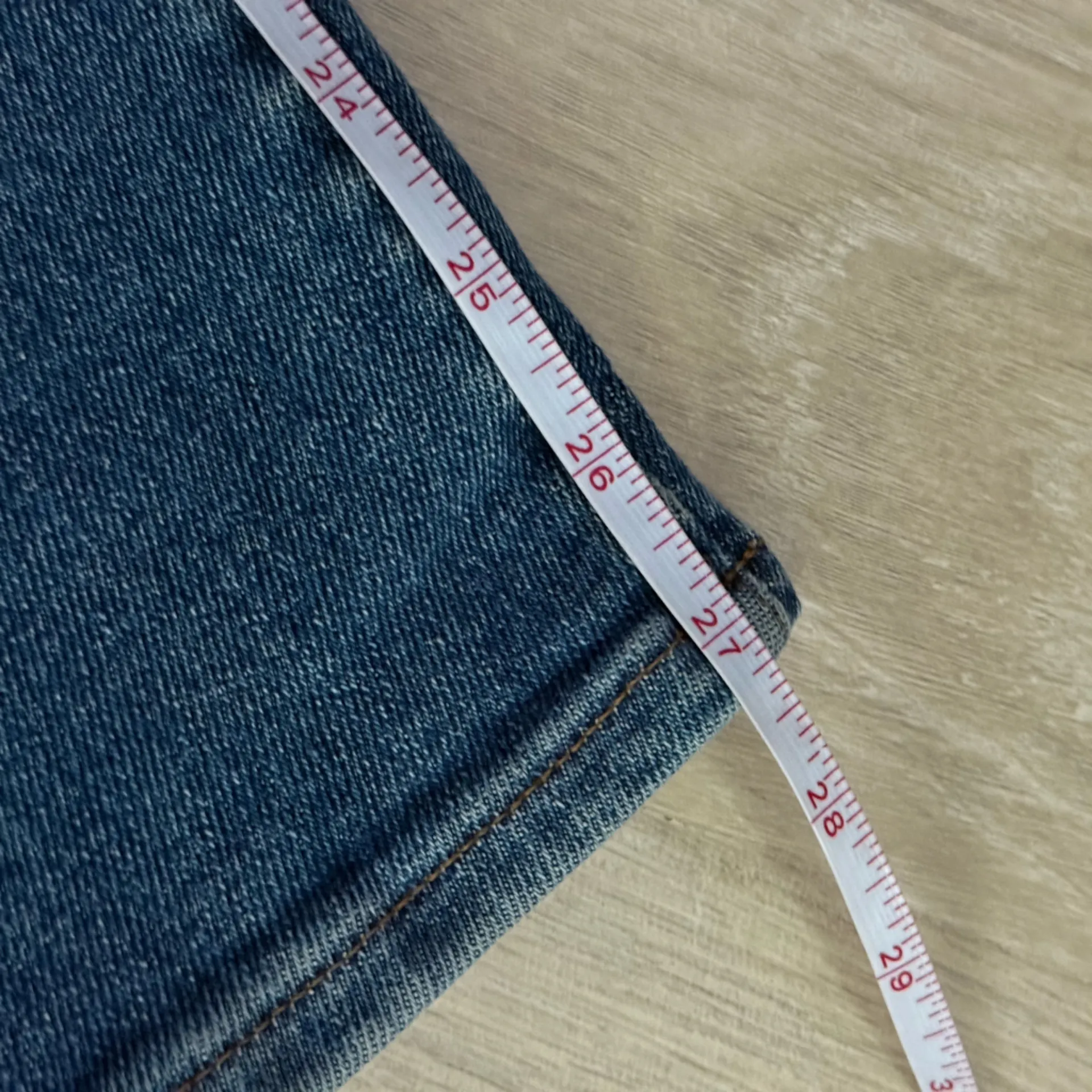 Madewell The Perfect Vintage Jean in Melgrove Wash | Light Wash | 24 - Image 10