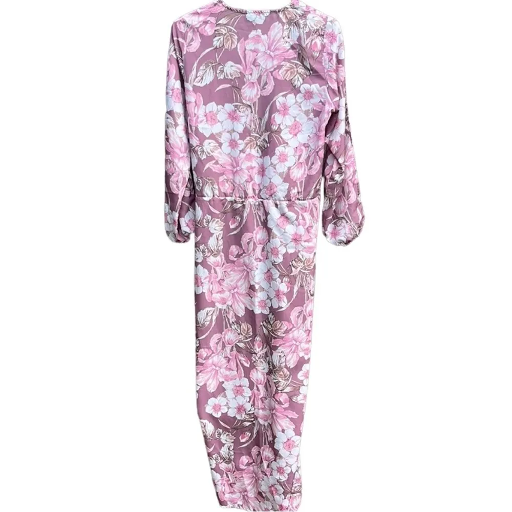 EUC Alexia Admor Slit Front Floral Dress
Size Medium - Image 4