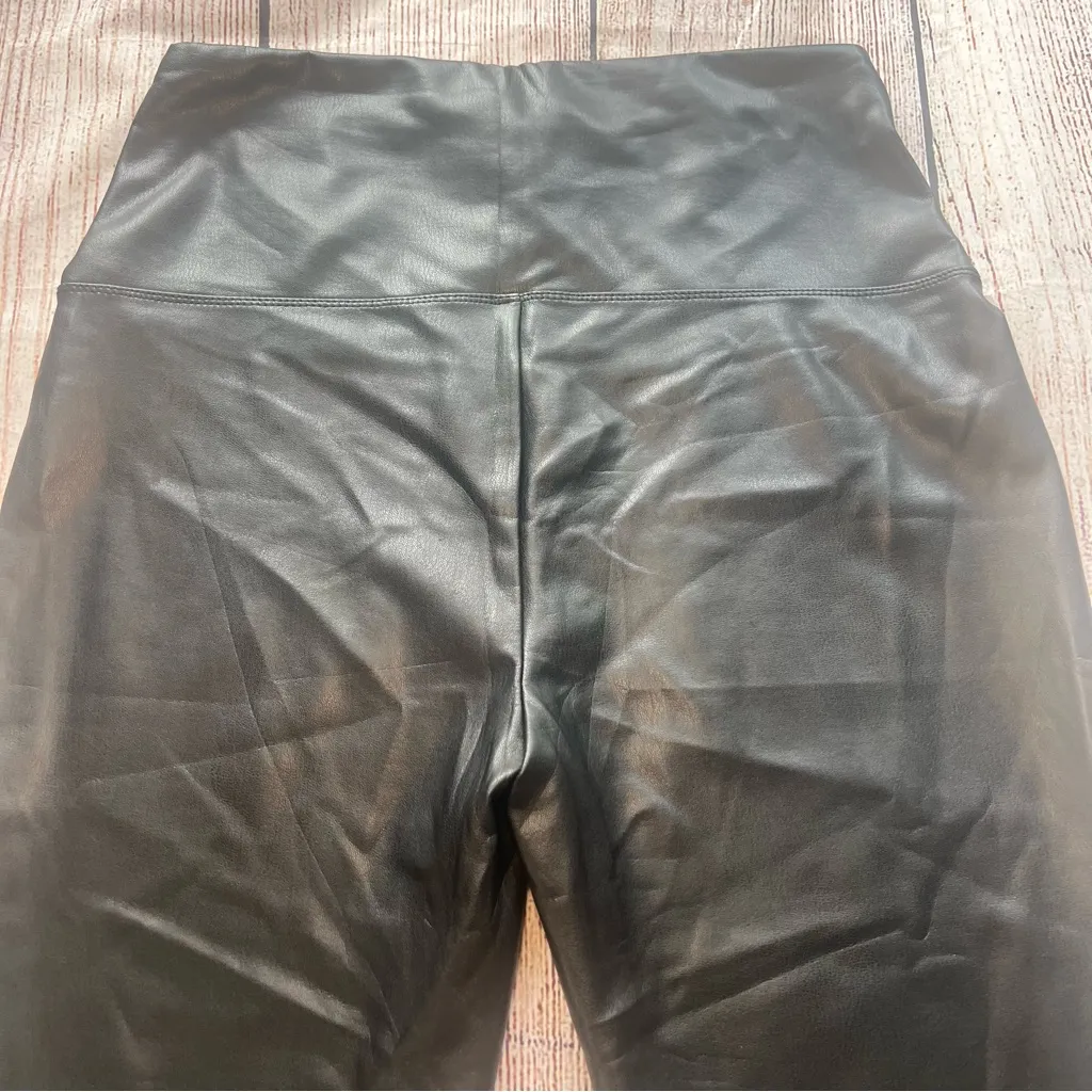 Zenana Faux Leather Black High Waist Leggings Pants‎ Womens Size Large Biker - Image 8