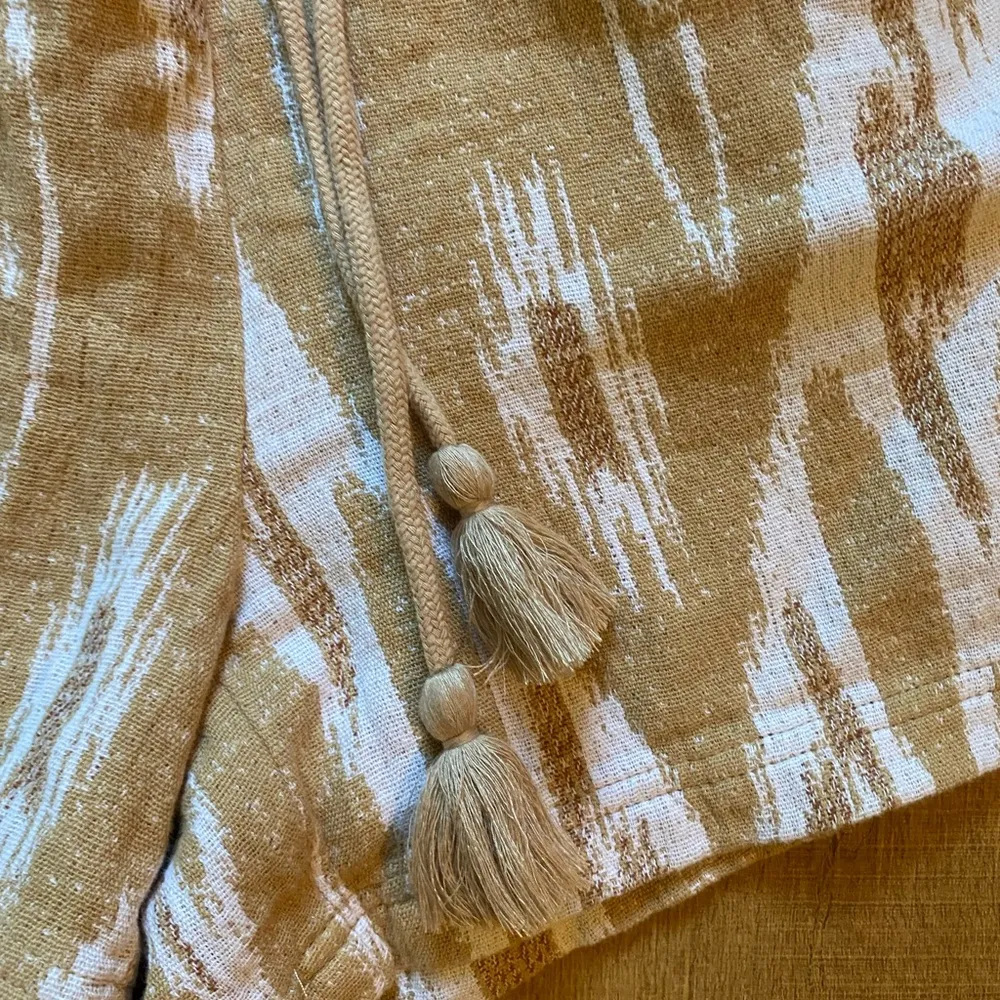 Aerie 100% cotton size small tribal tropical cotton tie waist shorts - Image 5