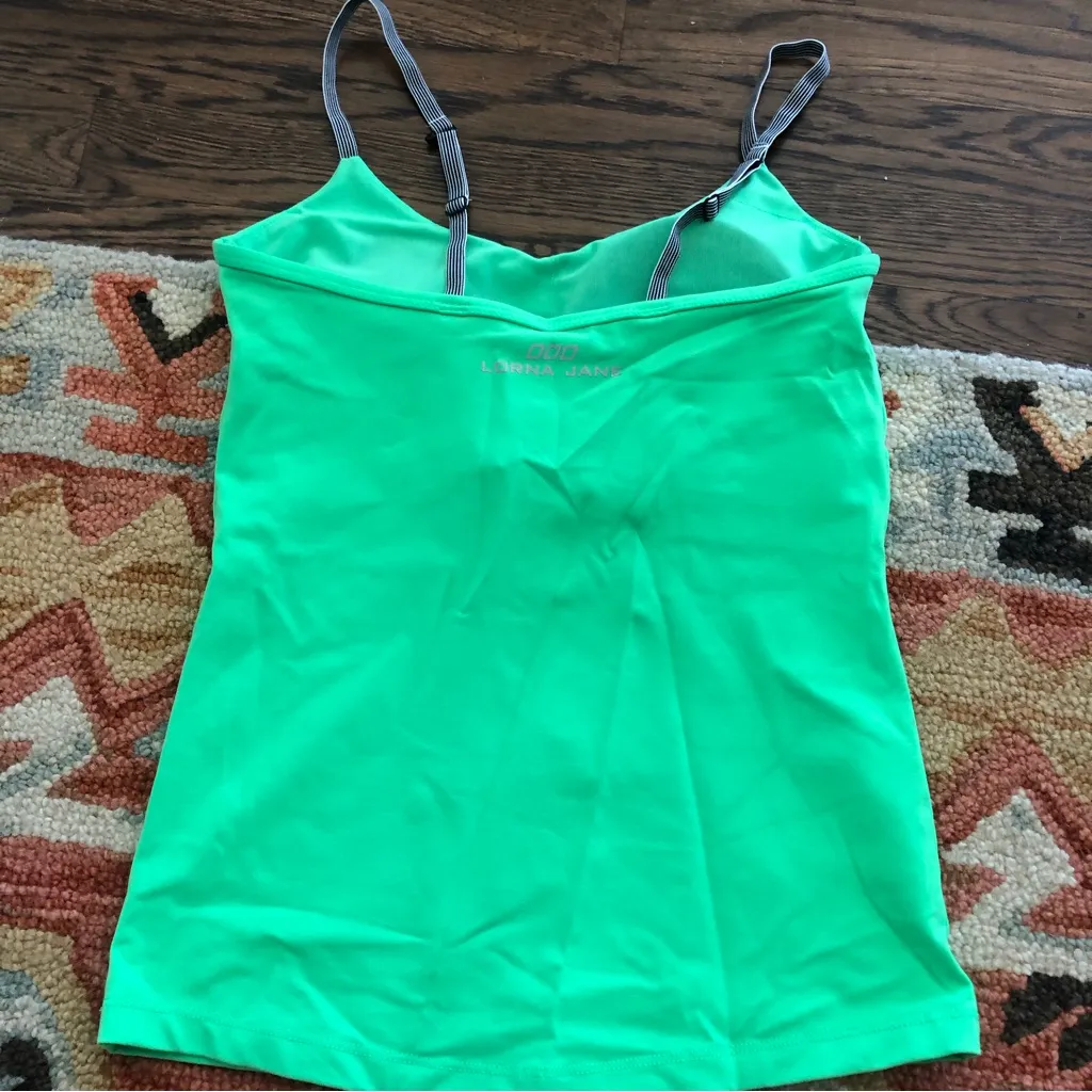 Lorna Jane Excel tank lime green / apple workout tank - Image 2