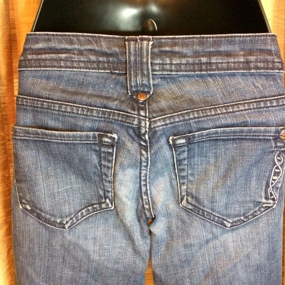 Genetic Denim Women's Jeans in Dark Wash w/Zippers on the Inside Ankles-Size 25 - Image 7