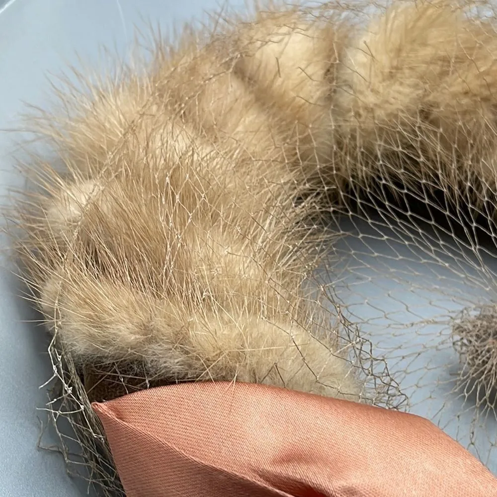 Vintage 1960’s tan Mink pill box Champagne satin ribbon with veil cage Brown - Image 4