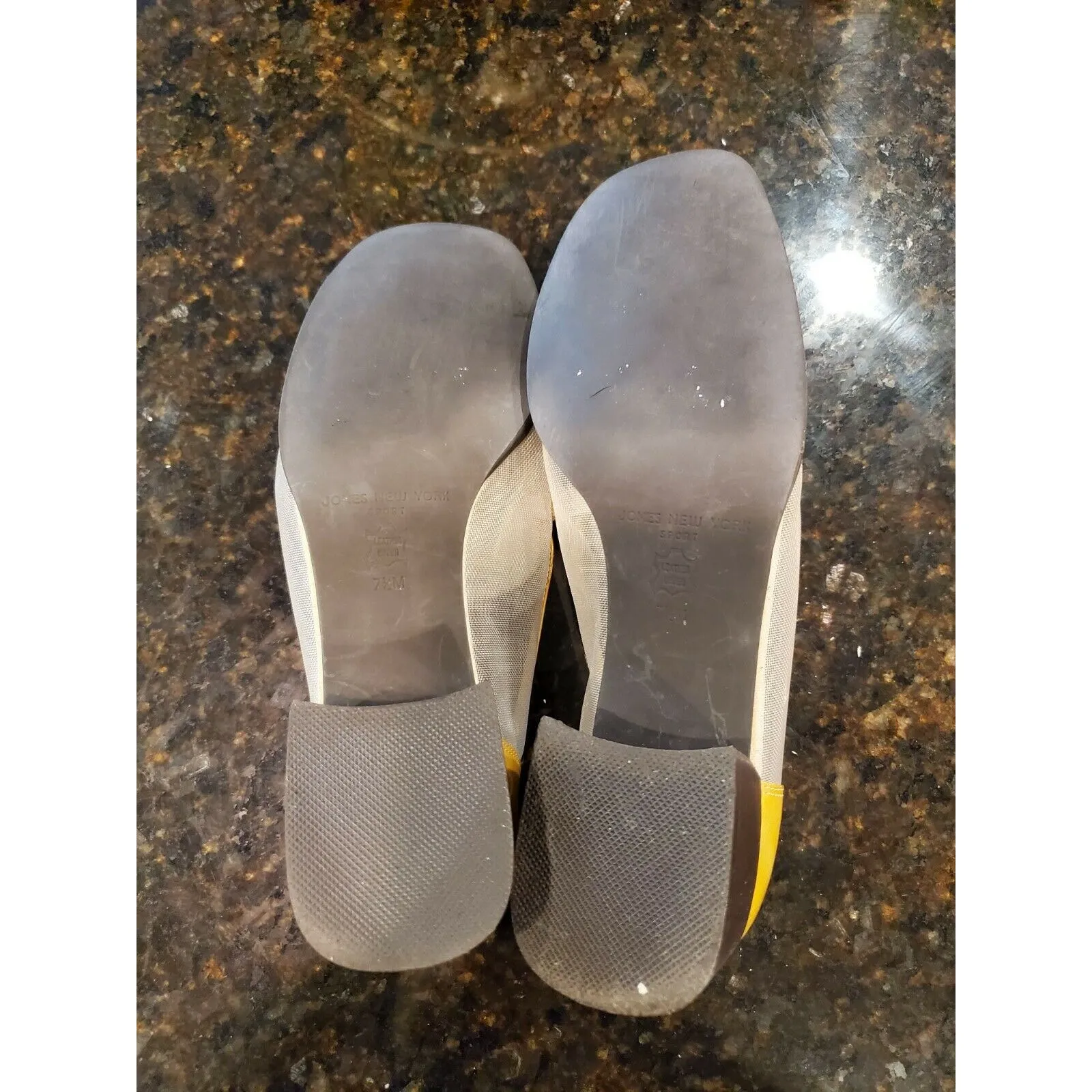 UNIQUE JONES NEW YORK WOMEN'S PATENT LEATHER PENNY LOAFER DRESS PUMPS - 7M - Image 8