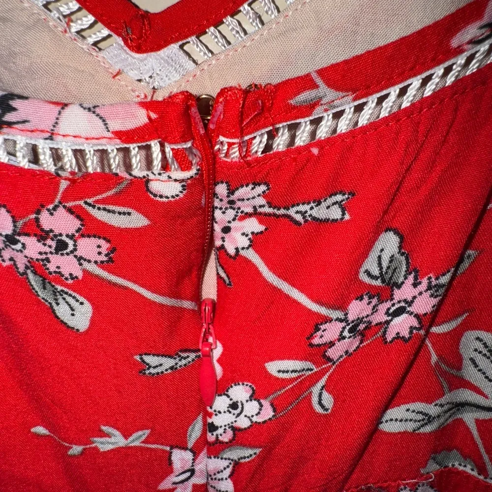 Lulus Esperanza Red Floral Print Midi Dress - Image 5