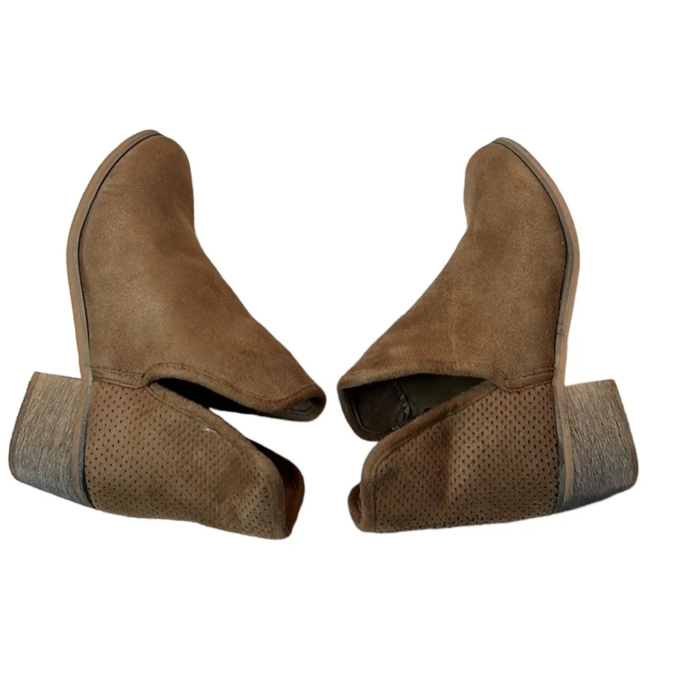 Seven7 Soho Ankle Boot Tan Brown Vegan Leather Slip On Booties Size 6 - Image 6