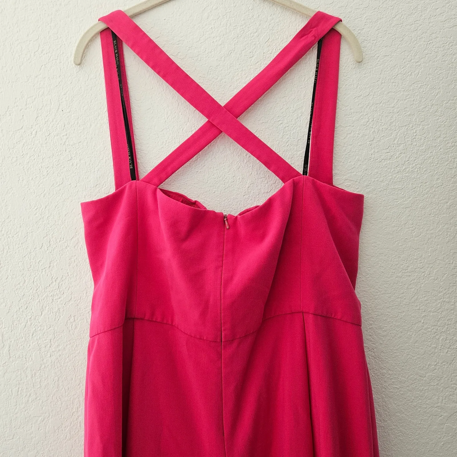 Black Halo Bene Crisscross‎ Cropped Pink Jumpsuit Size 16 - Image 9