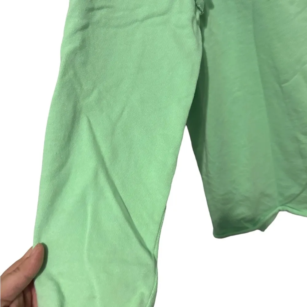 Crown and ivy green weekend happiness sweatshirt size xl - Image 3