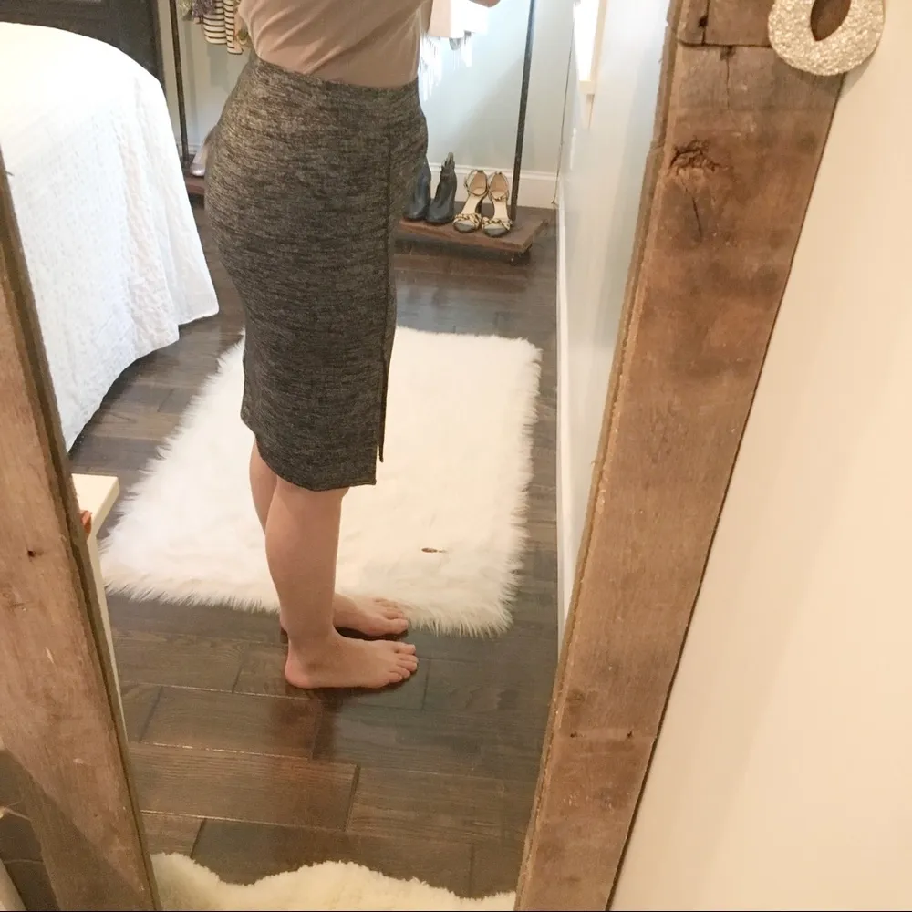 Gap size small soft dark grey side split skirt - Image 5