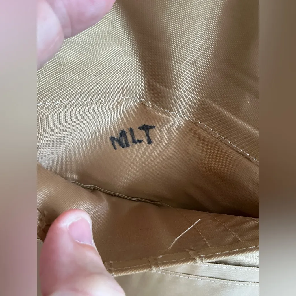 A Rare Sanrio 2011 Hello Kitty Vintage Long Snap Wallet - Image 7