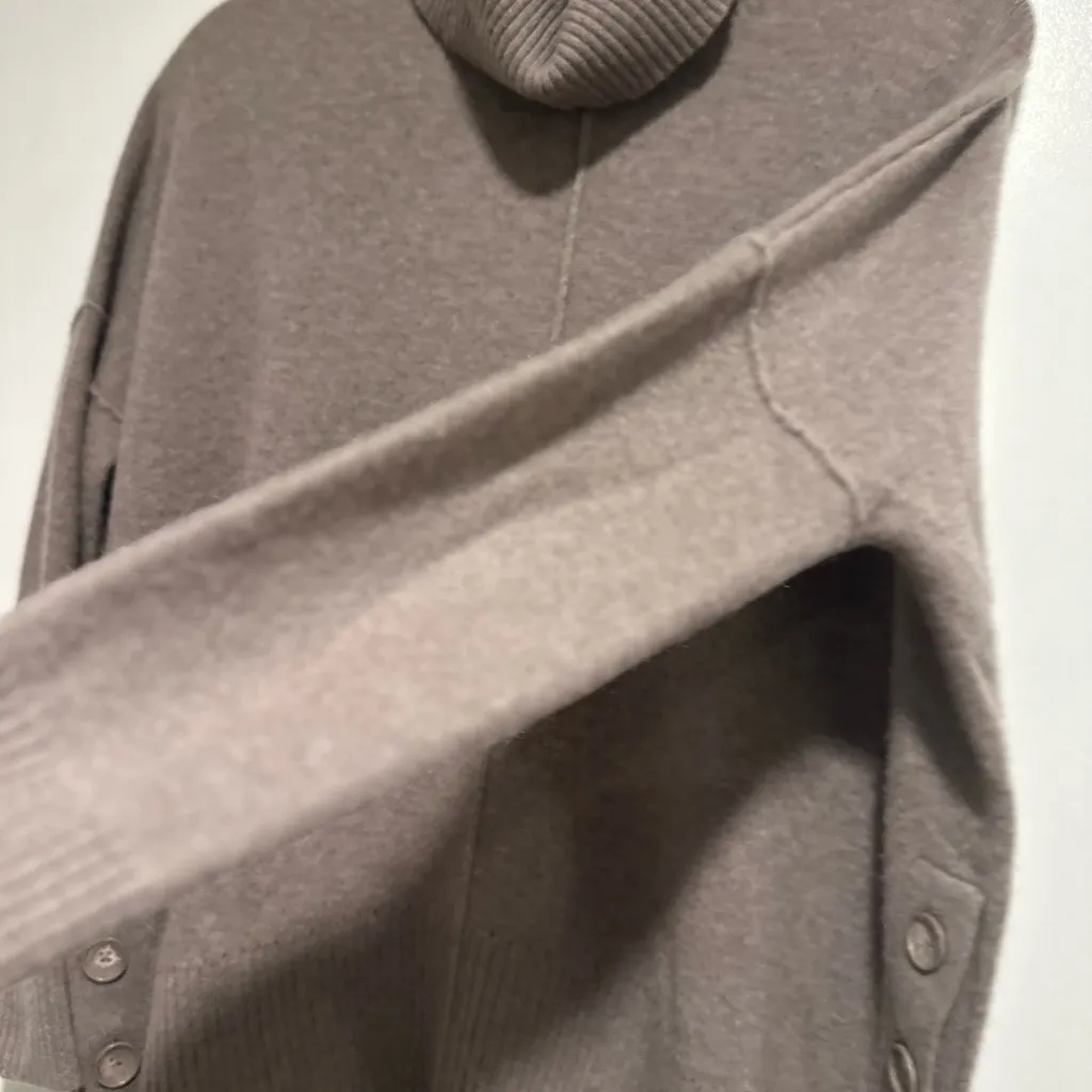 Max Studio Sz: M cowl neck Taupe 2Ply Cashmere Sweater Button Detail 3/4 Sleeve. - Image 8