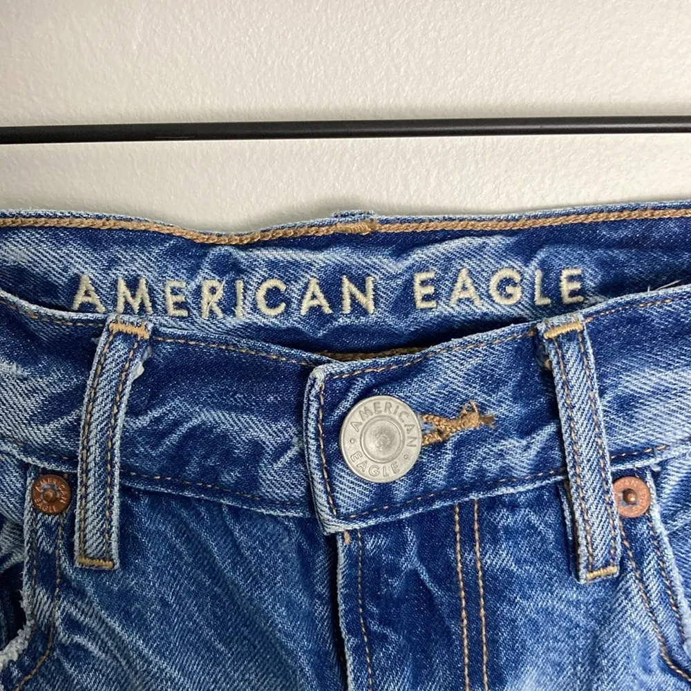 American Eagle 90s Boyfriend Straight Leg Denim Jeans Women's Size 2 Tall Blue - Image 3