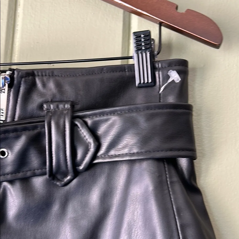 Zara Faux Leather Mini Black Skirt With Zippers And Belt NWOT Women’s Size Large - Image 5