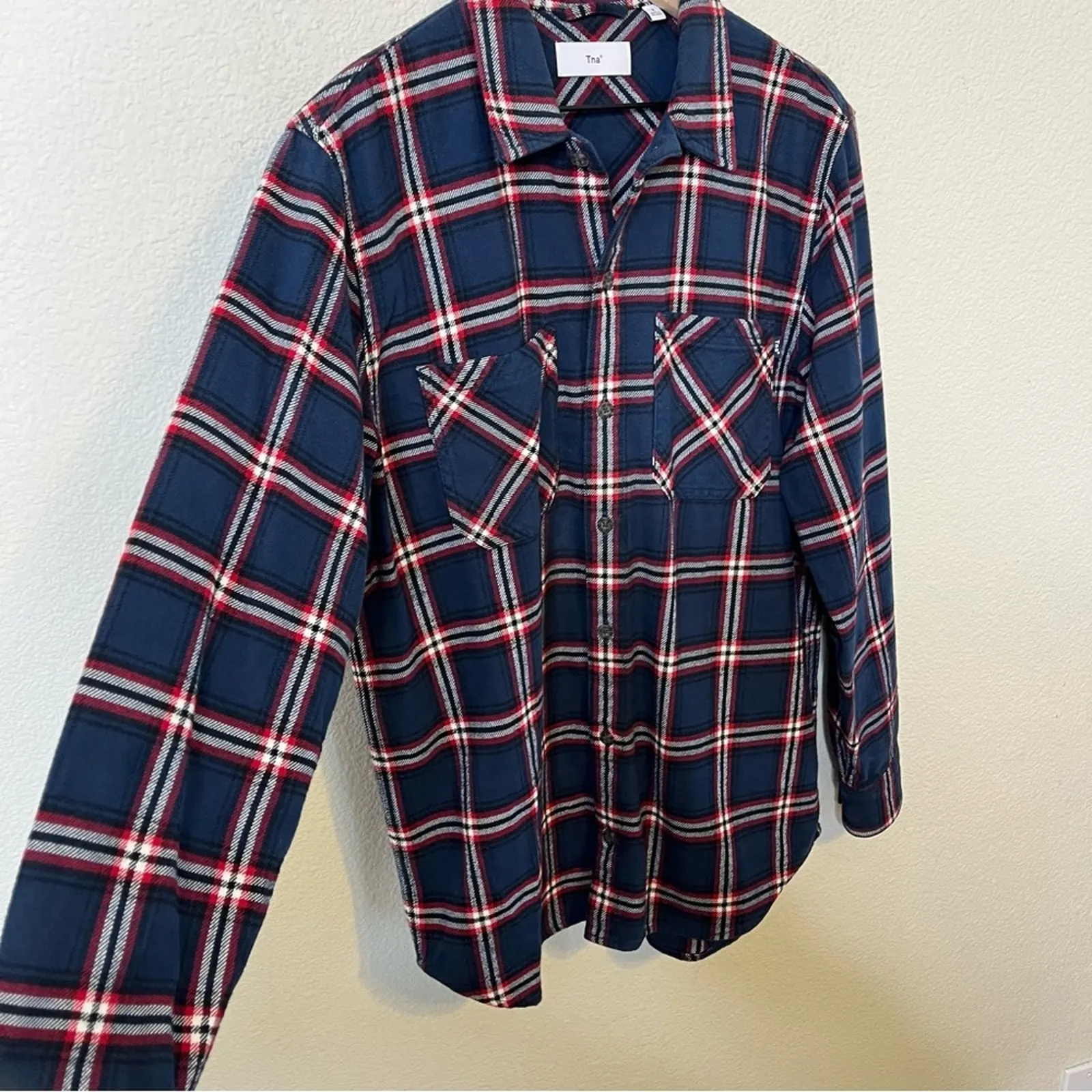 Aritzia TNA Plaid Oversized Shirt Button Front Womens Size S - Image 7