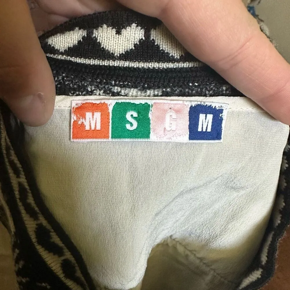 MSGN silk Scandinavian flowy embroidered S boho blouse Blue - Image 5