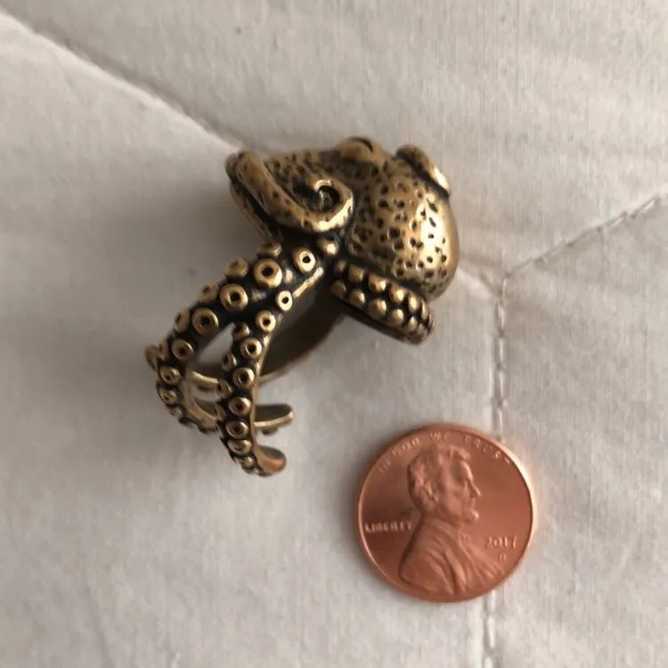 Large Octopus Ring Gold - Image 3