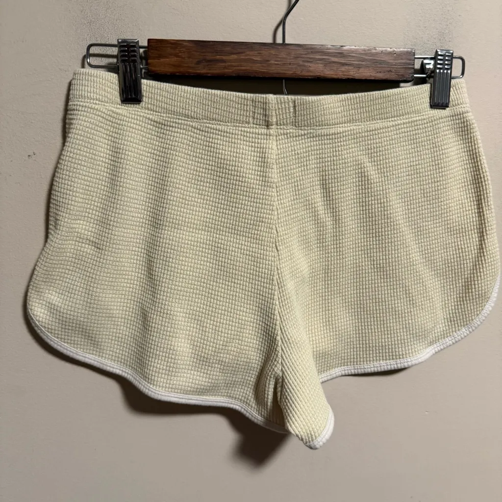 Aritzia TNA Waffle Lounge Shorts- Size Small - Image 2