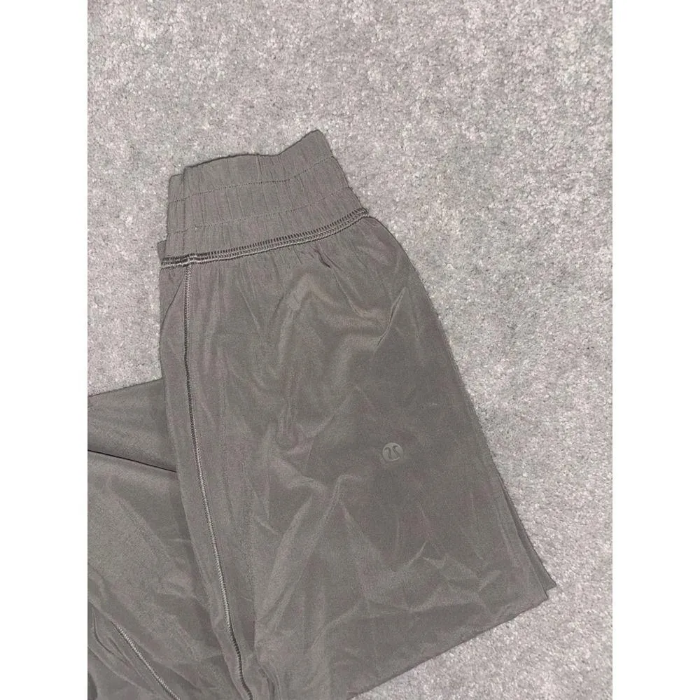 Lululemon Sun Setter Joggers Womens 8 Gray Lightweight Stretch Relaxed Fit Yoga - Image 2