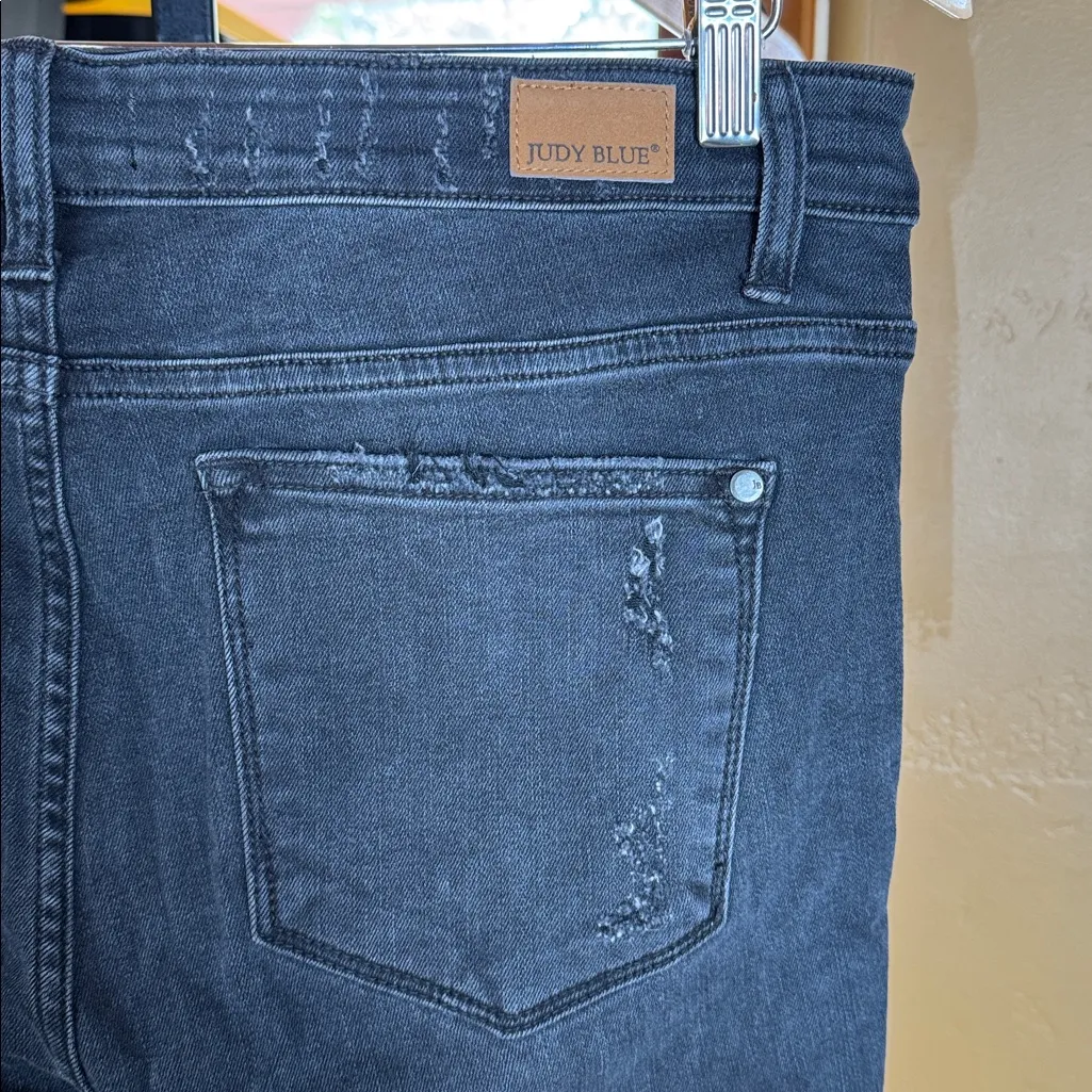 Judy Blue Black Destroyed Skinny Jeans Red Buffalo Plaid Patch Size 13/31 - Image 14