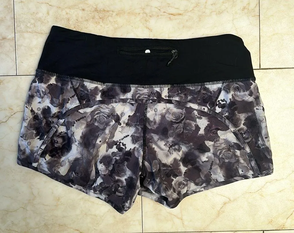 Run Times Short in Mini Obscurred Black Dusty Mauve / Black - Image 8