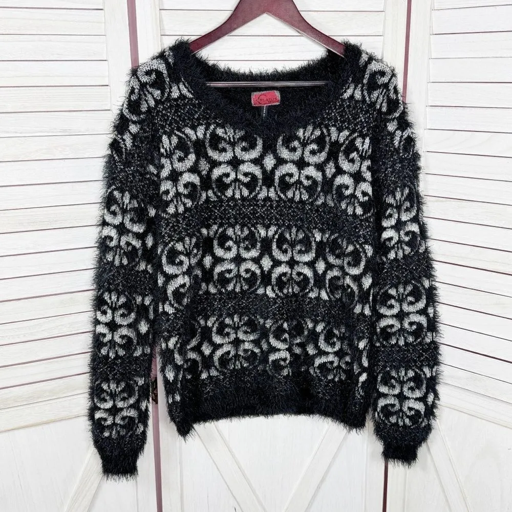 Celsius Premium Scroll Print Fuzzy Eyelash Knit Sweater Black XL - Image 8