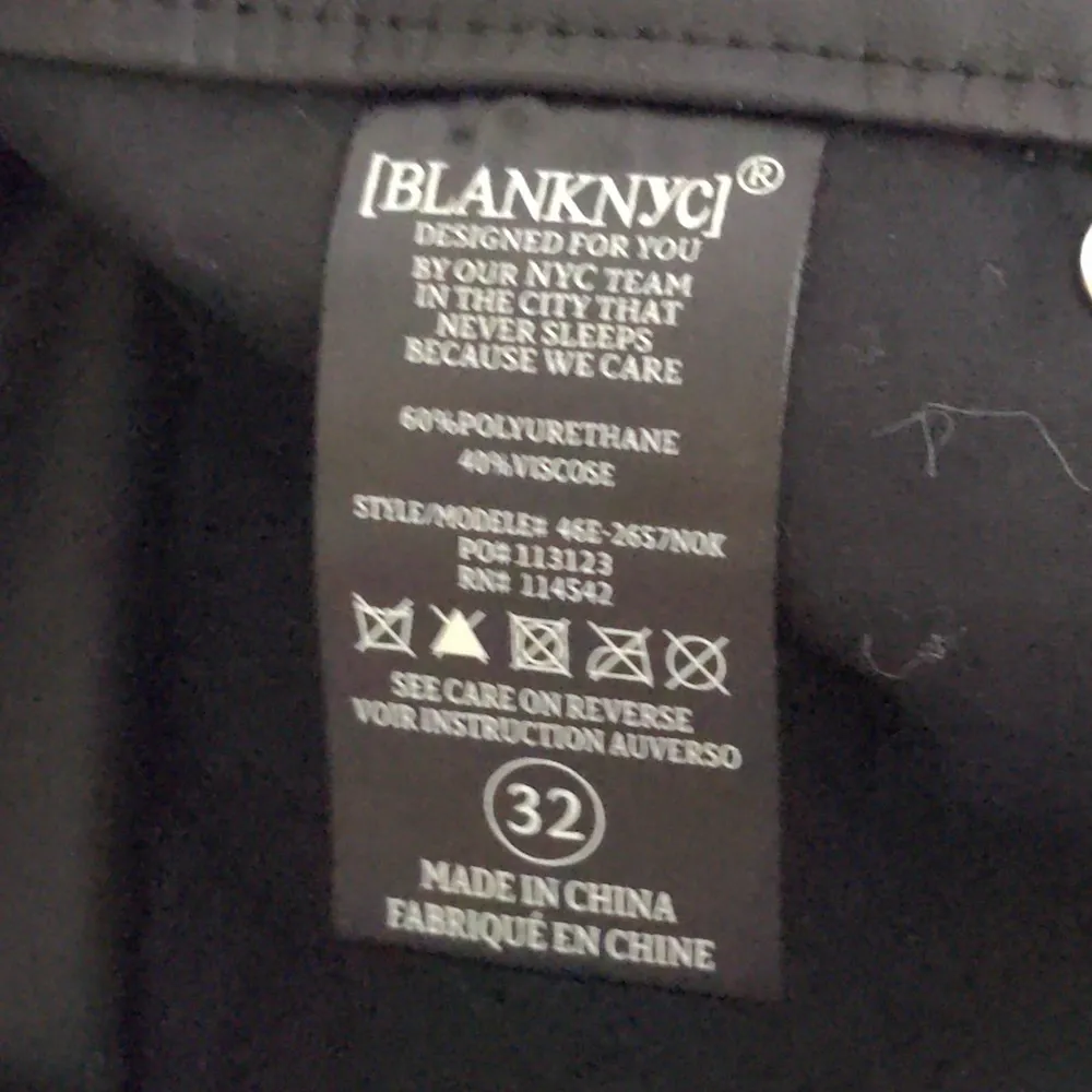 Blank NYC Vegan Leather Skinny Ankle Zip Moto Pants in Black - Size 32 - NWT - Image 12