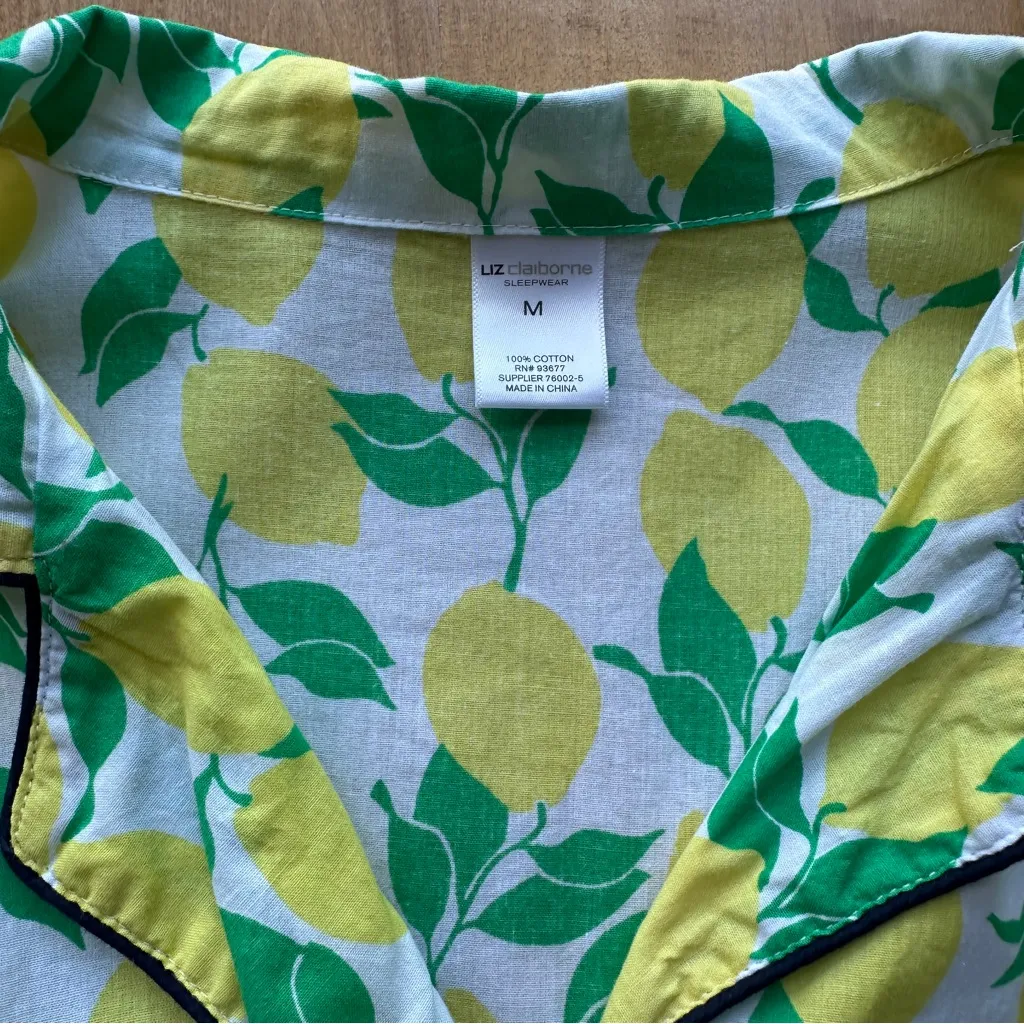 Liz Claiborne Sleepwear Lemon Print Pajama Set, Shirt and Short Set, Size Medium - Image 6
