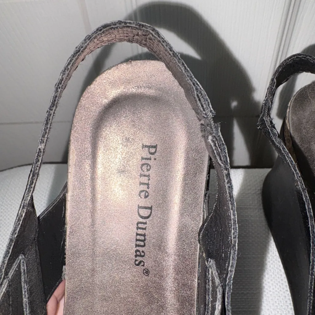 Pierre Dumas Black Wedge Sandals - Image 4