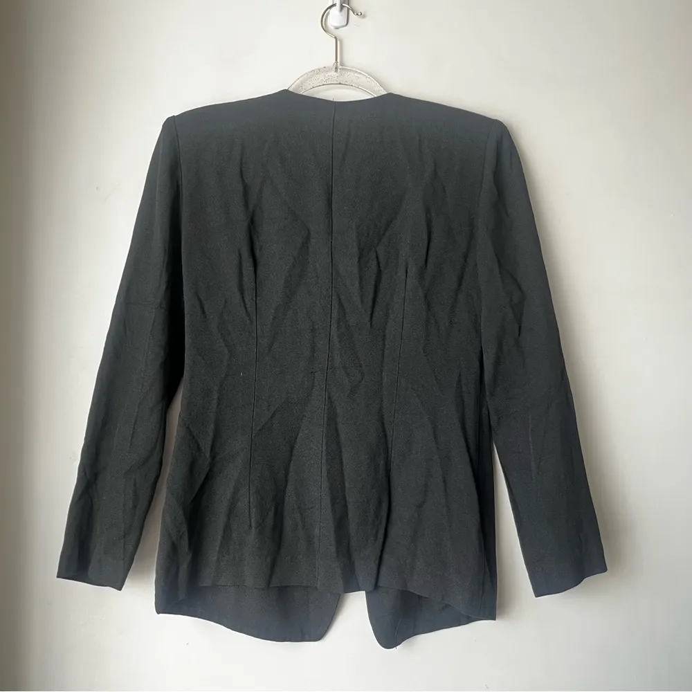 Vintage 90s Petite Sophisticate Black & White Wrap Blazer Top 6P - Image 3