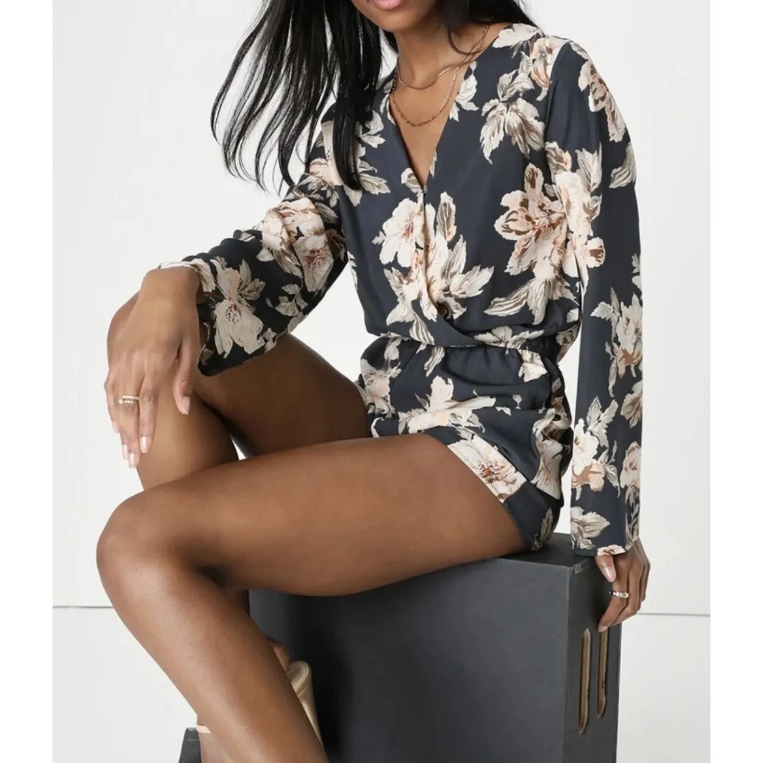 Lulus‎ Prairie Daydream Washed Floral Print Romper Sz Medium - Image 4