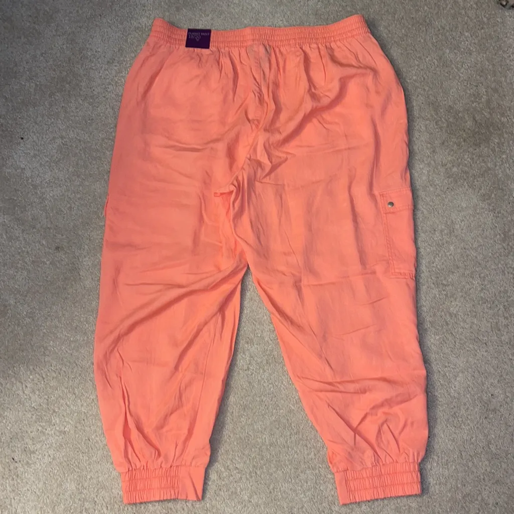 NWT cute and comfy Flight Pant - full‎ elastic waistband and lightweight fabric - Image 6