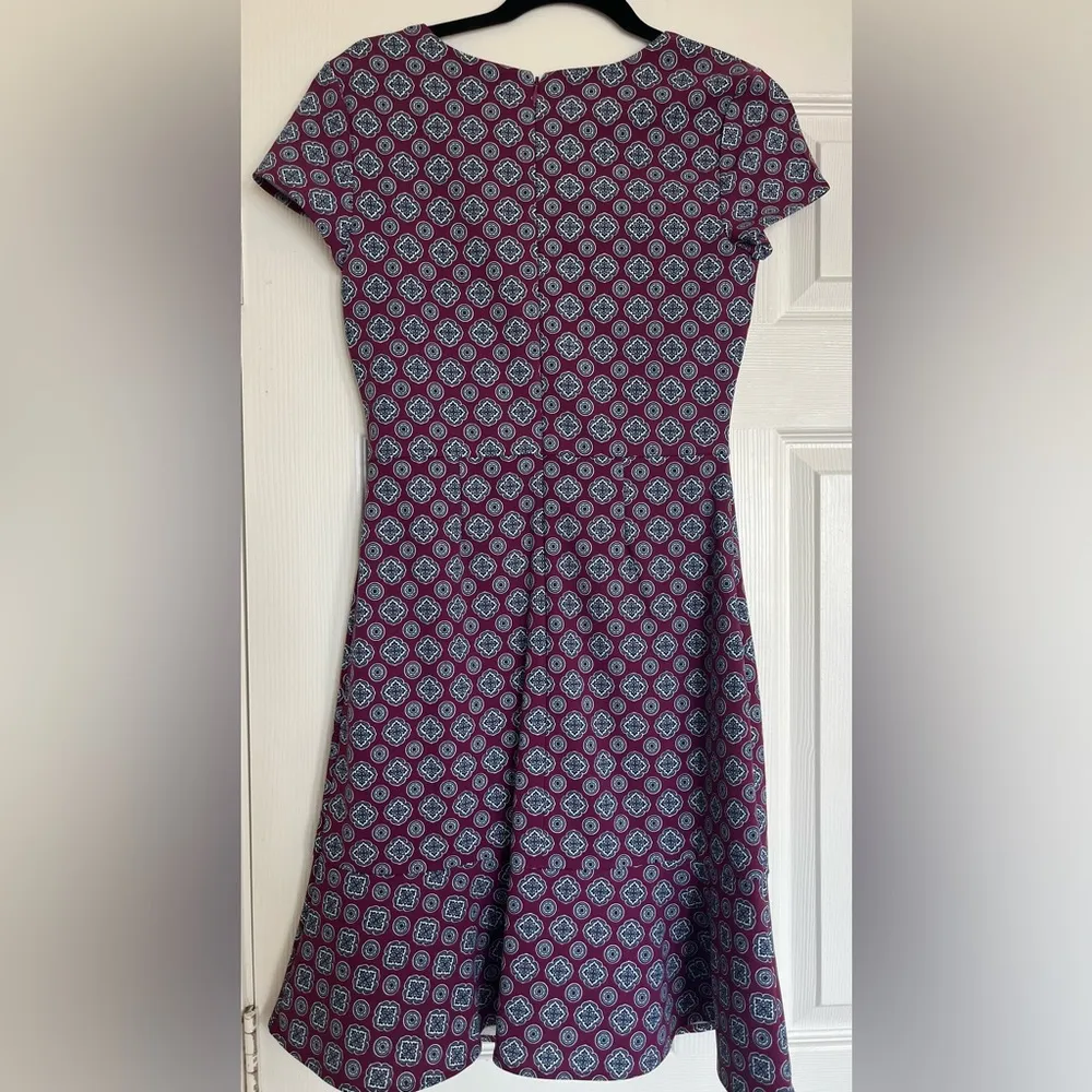 Purple & Navy Print Banana Republic Ruffle Bottom Dress, Size 0 - Image 4