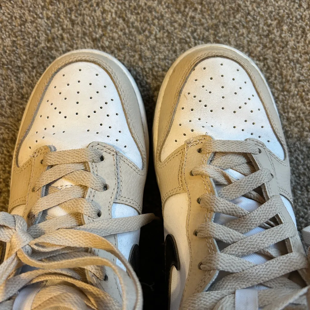 Nike Dunks High Fossil Stone - Image 4