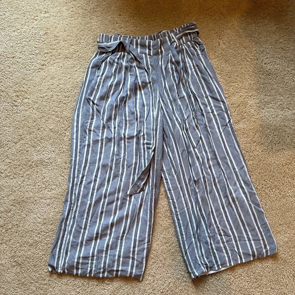 Hollister Ultra High Rise Linen Blue Striped Tie Pants - Image 3