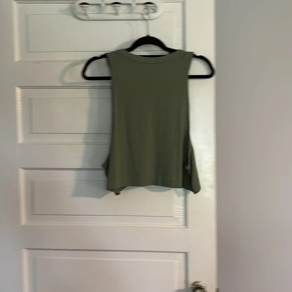 @ by Avacado Olive Green Sleeveless Women's Top Size L - Image 3
