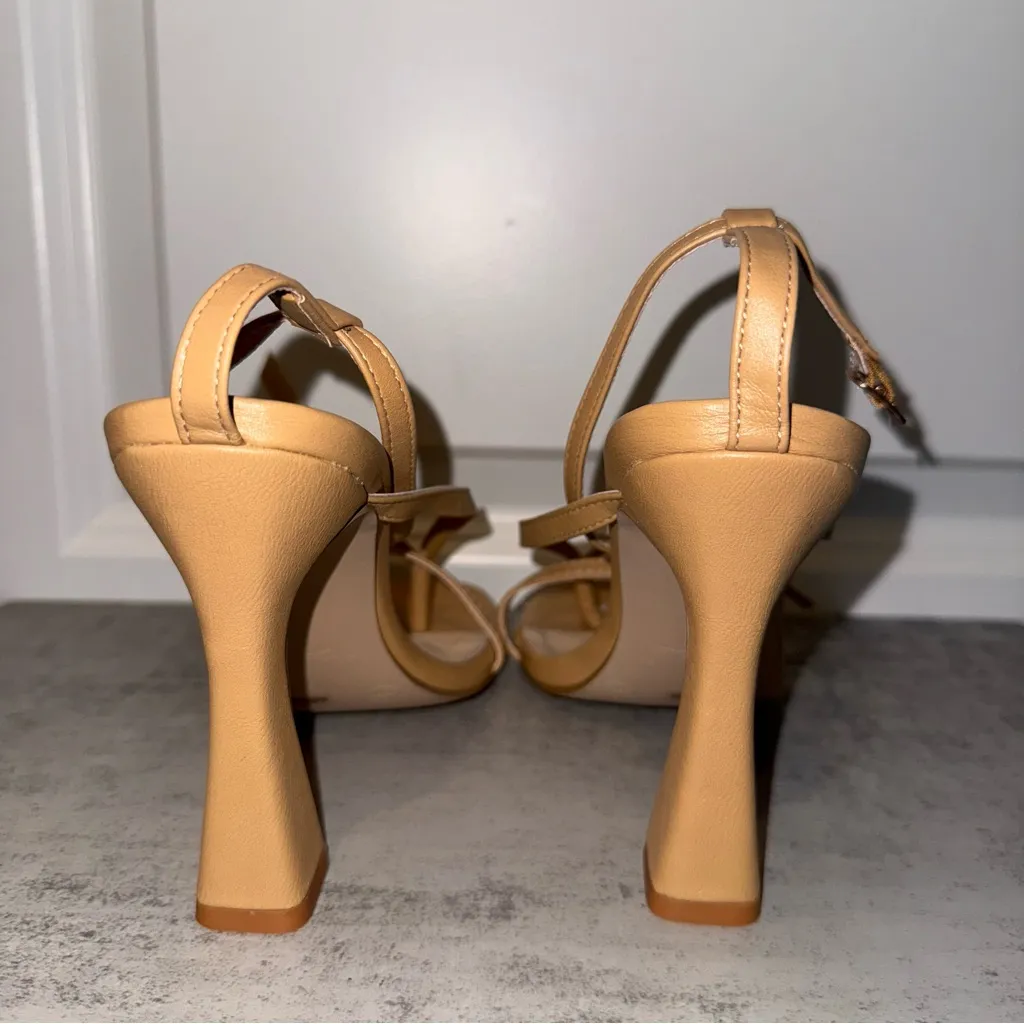 Beige Anna Michelle Heels - Women’s size 6 - Image 3