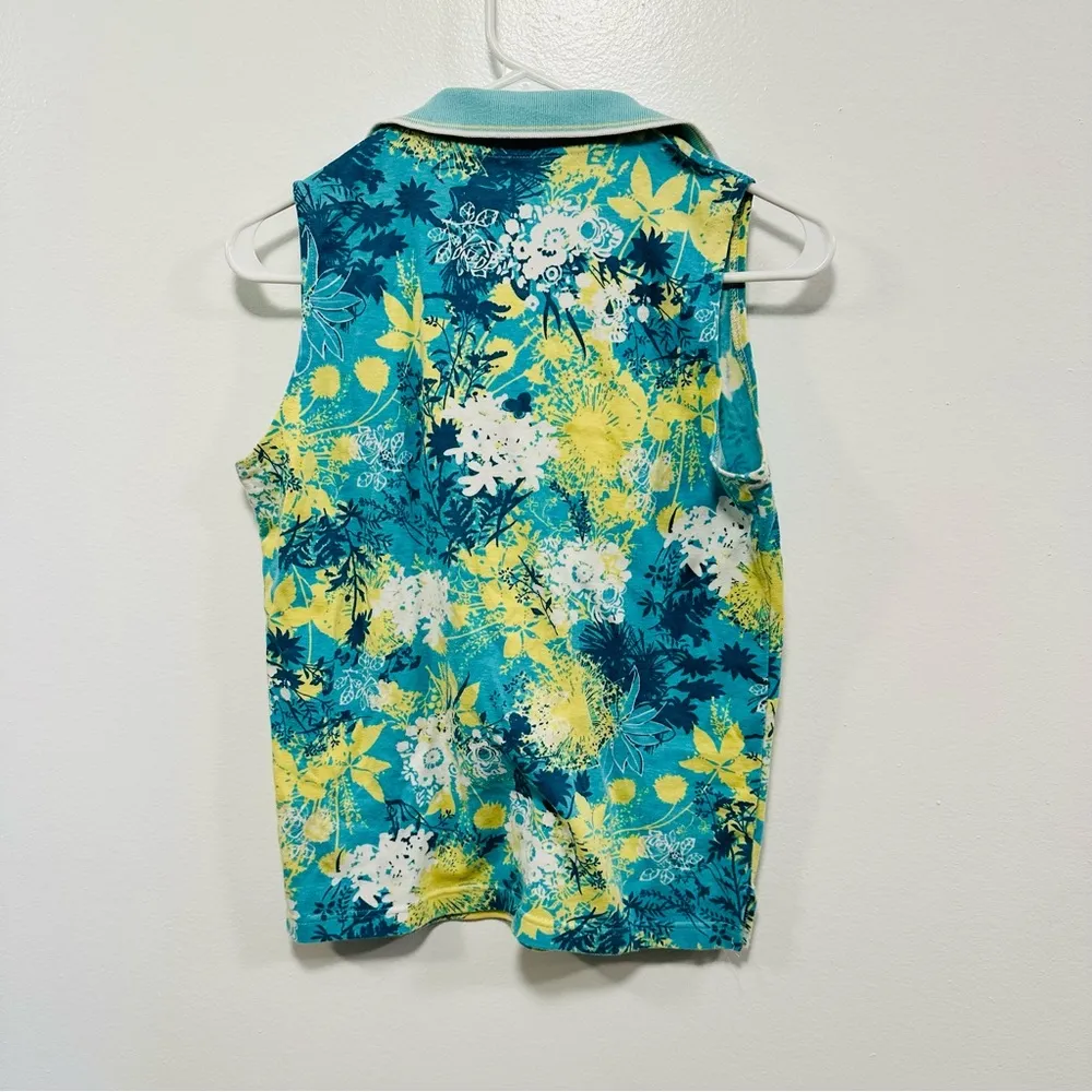 Women’s tropical floral, golf shirt! ! collared top women’s size medium - Image 4