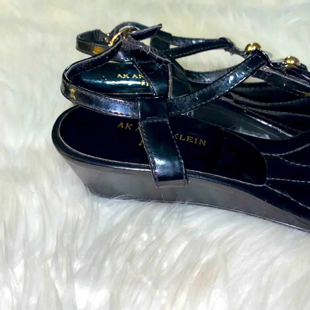 Anne Klein iflex Black and Gold Wedge Sandals With Gold Ball Design - Image 4