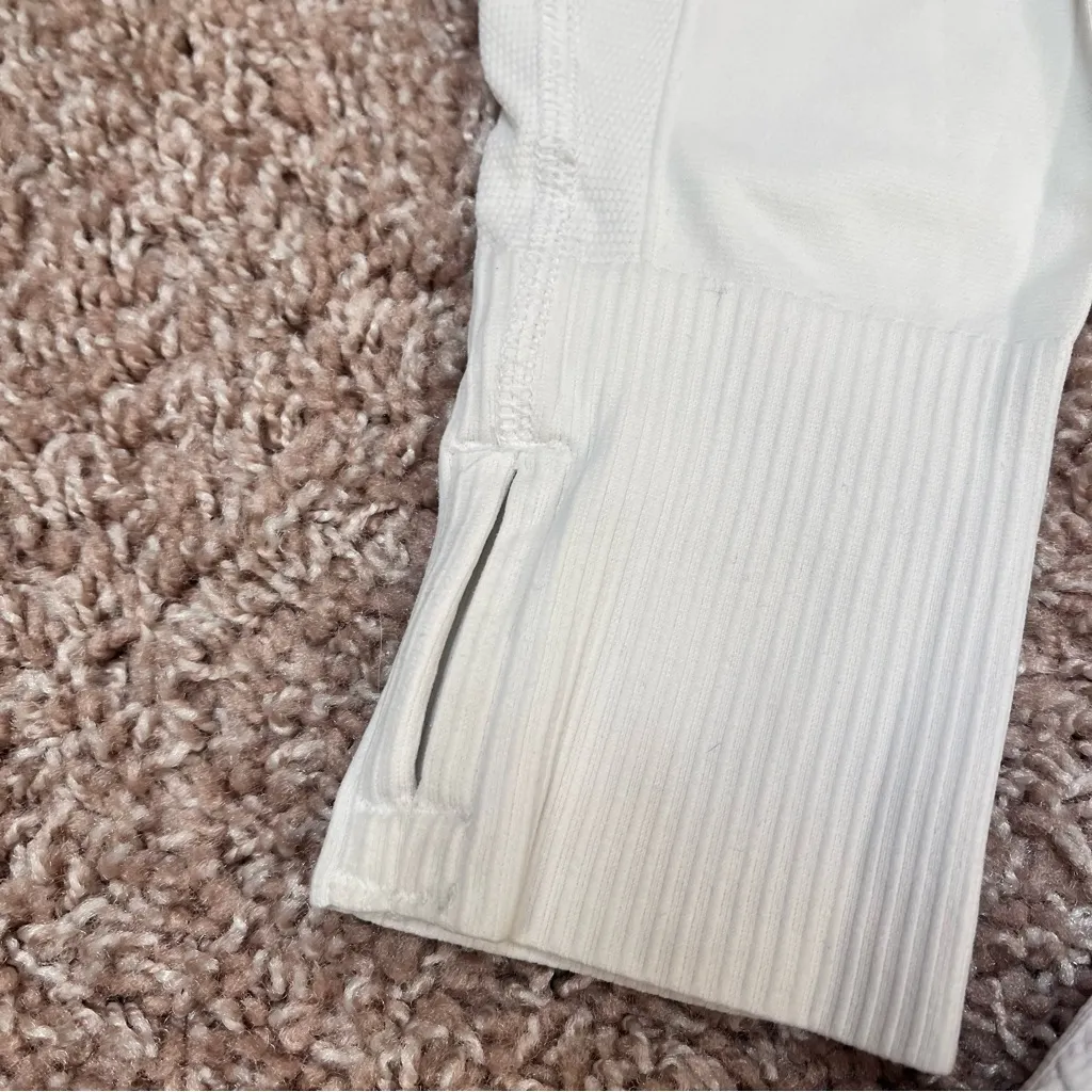 Athleta Seamless Long Sleeve Shirt - Image 4