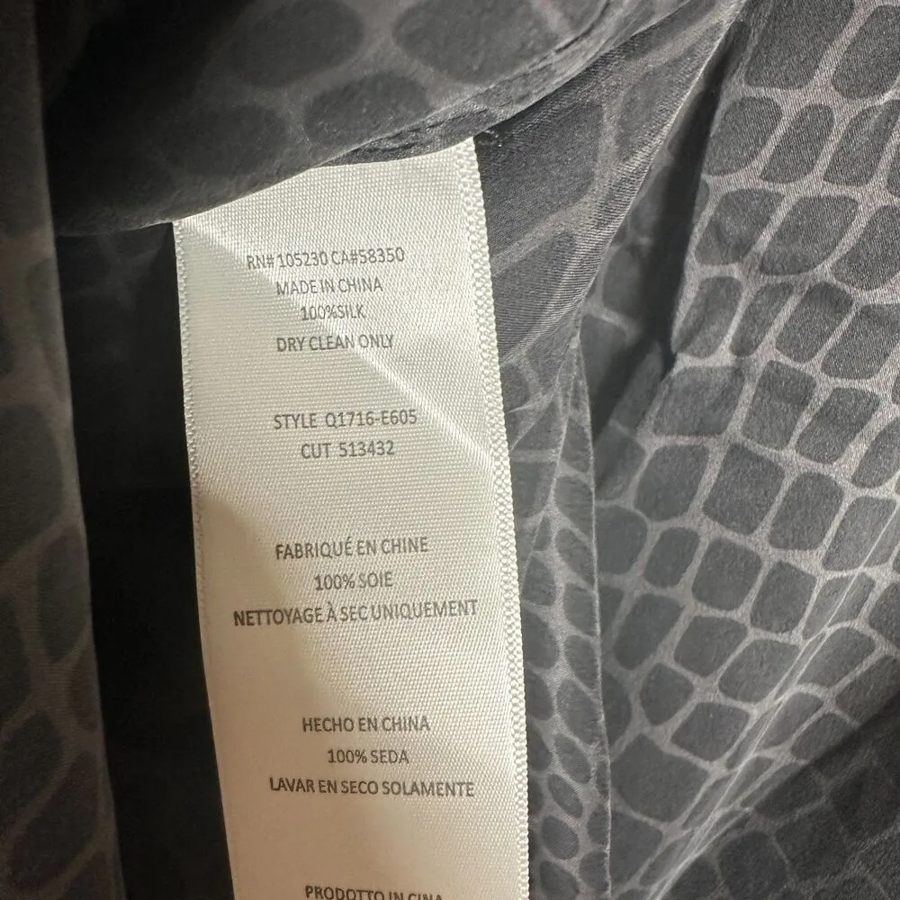 Equipment Femme Silk Animal Print Long Sleeve Button Blouse Women's Size Small - Image 2