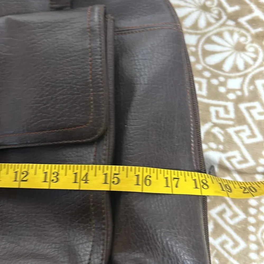 Buxton brown leather briefcase zip & snap pockets over shoulder vintage - Image 10