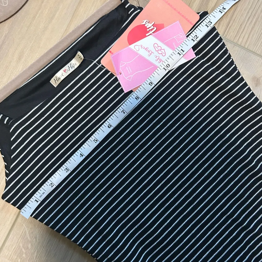 NWT Heart & Hips Striped Bodycon Sleeveless Dress - Image 4