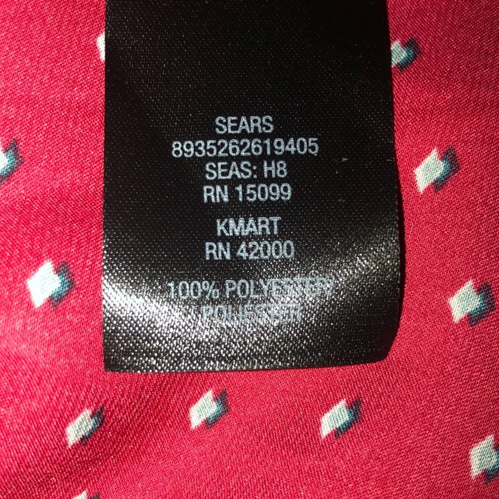 simply styled  V neck print blouse - Image 6