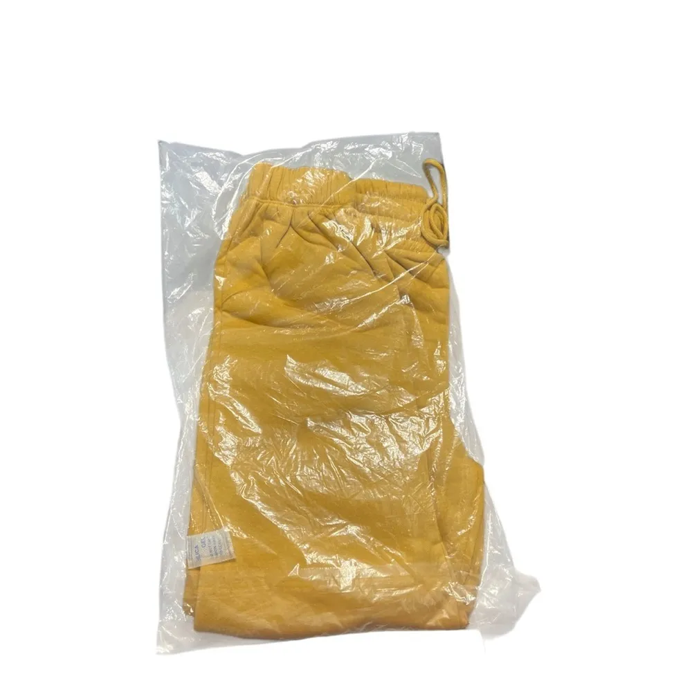 Zenana mustard yellow Joggers. Cuffed ankle. Medium. NWT - Image 3