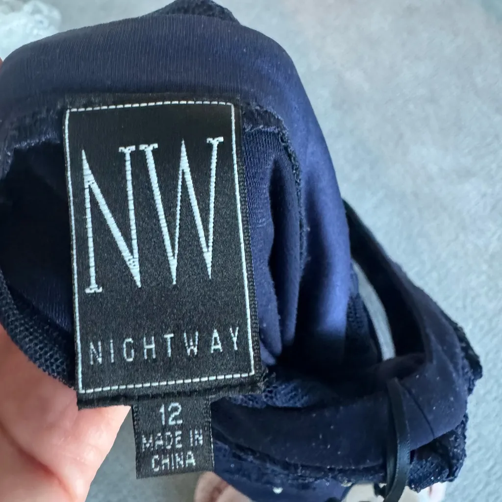 Elegant Nightway Navy Blue Halter Gown Size 12 - Image 5