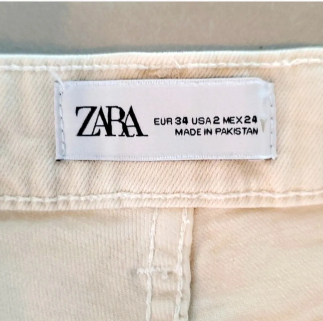 Zara High Rise Flare Beige Raw Hem Jeans Size 2 - Image 5