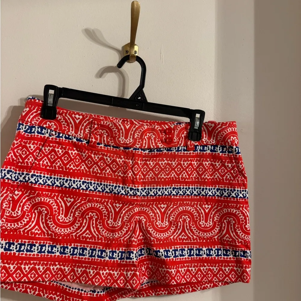 Fun vineyard vines red white and blue shorts size 4 - Image 2