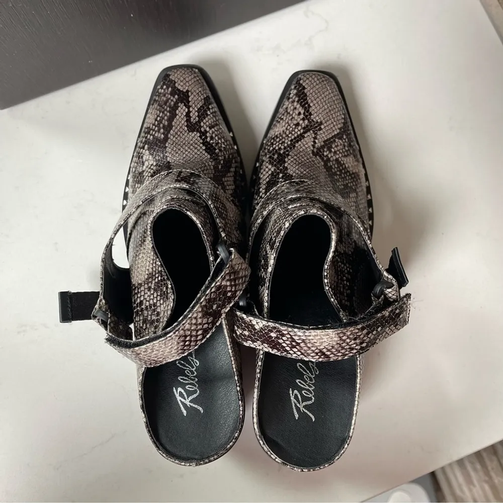 Rebels Slingback Mule Reptile Snake Print Gray Sz 7.5 NWT - Image 9